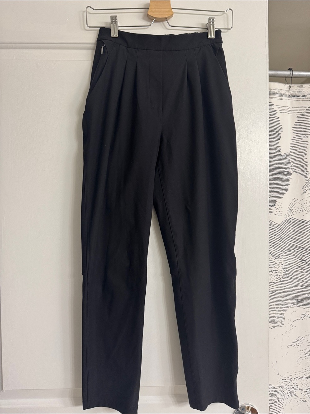 lululemon athletica Black Pleated Tailored Tapered Pants